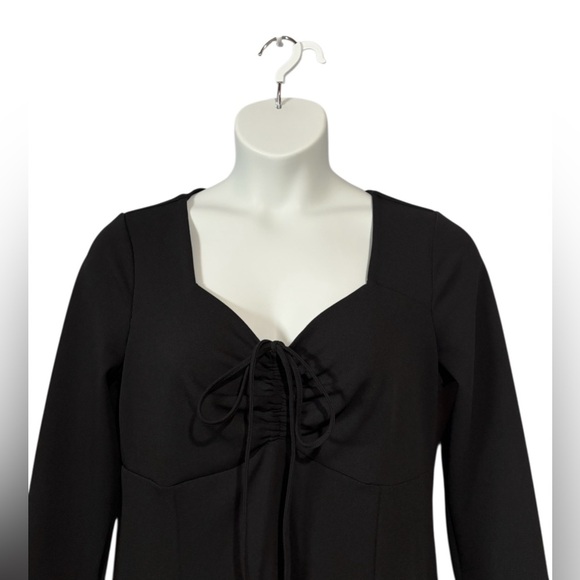 NWOT, Reitmans, Black Dress with Lace-Up Detail, XL - Picture 3 of 8